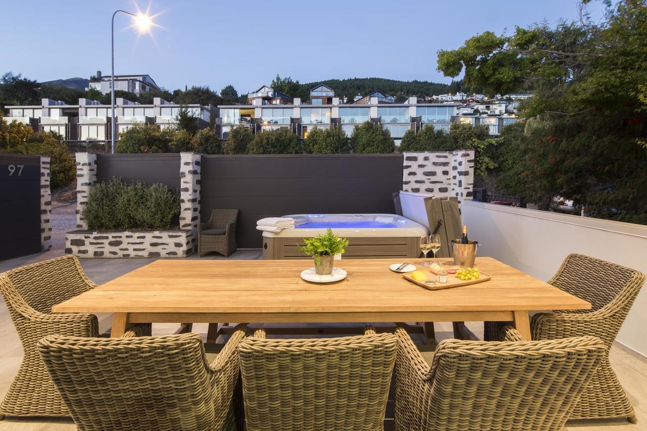 Lakefront Luxury By Amazing Accom Queenstown Exterior photo